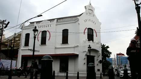 Various-community-and-tourist-activities-in-the-Old-Semarang-Complex