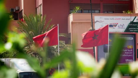 Marrakesch,-Marokko-An-Einem-Heißen,-Sonnigen-Tag,-Blick-Aus-Dem-Autofenster