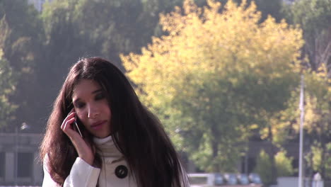 Hispanic-woman-on-phone-2