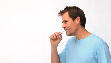 Man-brushing-his-teeth