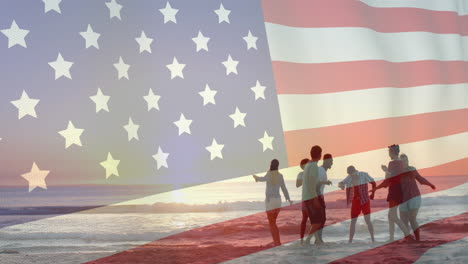 Animation-Der-Flagge-Der-USA-über-Verschiedenen-Freunden,-Die-Am-Strand-Spazieren-Gehen