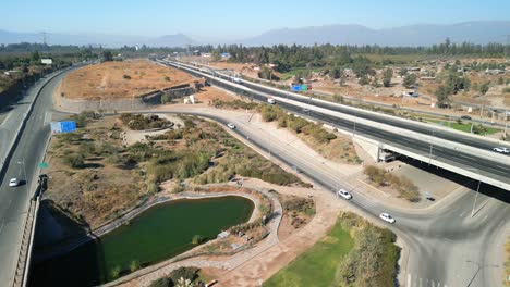 Kreuzung-Der-Autobahn-General-Velasquez,-Gemeinde-Buin,-Chile