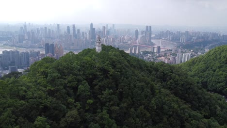 La-Pagoda-Blanca-Rodeada-De-Ciudades