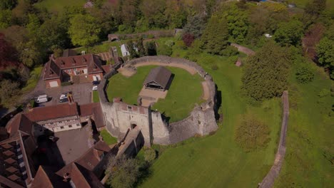 Toma-De-360°-Del-Castillo-De-Farnham-En-4k