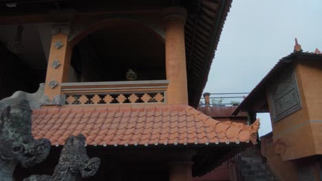 Traditionelle-Hinduistische-Tempelarchitektur-Auf-Bali