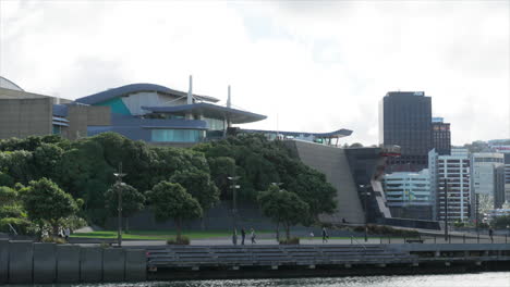 Wellington-waterfront-near-Te-Papa-museum,-New-Zealand