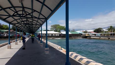 Filipinas,-Dumaguete:-El-Vídeo-Muestra-Nuestra-Llegada-A-Dumaguete-Y-Capta-La-Vista-Desde-El-Puerto-De-La-Ciudad-Y-Su-Muelle.