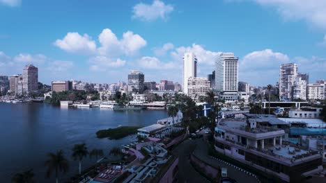 El-Cairo,-El-Horizonte-De-La-Ciudad-De-Egipto-Y-El-Río-Nilo.