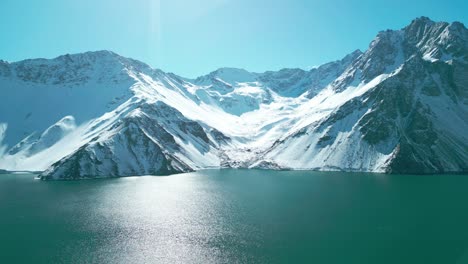 artificial-lagoon-El-Yeso-reservoir,-Cajon-del-Maipo,-country-of-Chile