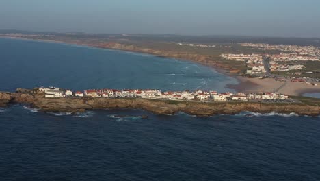 Sonnenuntergang-Auf-Der-Insel-Baleal-Peniche-Portugal-Mit-Dem-Horizont