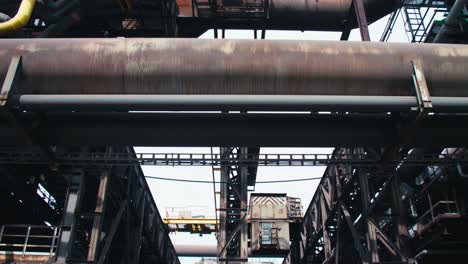 Entangled-steel-pipes-and-old-rusty-lines-in-the-factory-premises-of-the-landscape-park-in-duisburg