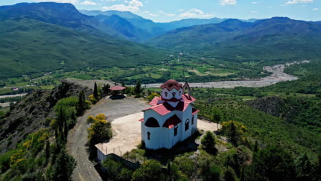 Famous-monastery-on-top-of-mountain-Meteora,-beautiful-greek-landscape-panorama