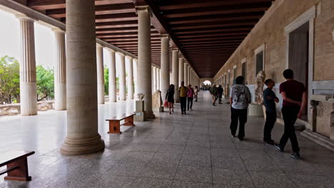 Ionic-antique-pillars-of-Stoa-of-Attalos,-majestic-architectural-structure-in-Athens