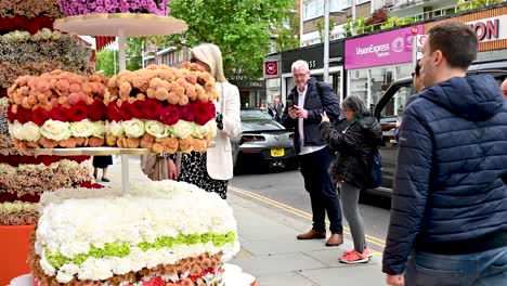 The-love-of-colour-within-the-Chelsea-Flower-Market,-London,-United-Kingdom