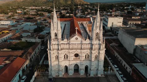 Drone-video-of-the-Neo-Gothic-style-Cathedral-located-in-the-city-of-Santa-Ana,-El-Salvador