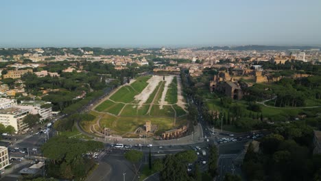 Cinemática-Que-Establece-Una-Vista-Aérea-Sobre-El-Circo-Máximo:-Antiguo-Estadio-Romano-Para-Carreras-De-Carros