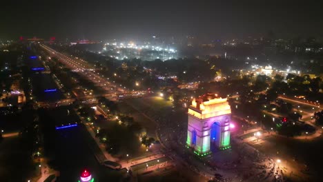 La-Puerta-De-La-India-Es-Un-Monumento-A-Los-Caídos-Ubicado-Cerca-Del-Camino-Kartavya-En-El-Borde-Oriental-Del-&quot;eje-Ceremonial&quot;-De-Nueva-Delhi.