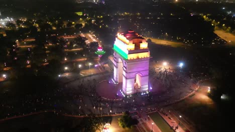 La-Puerta-De-La-India-Es-Un-Monumento-A-Los-Caídos-Ubicado-Cerca-Del-Camino-Kartavya-En-El-Borde-Oriental-Del-&quot;eje-Ceremonial&quot;-De-Nueva-Delhi.