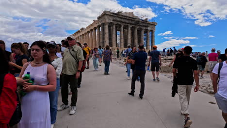 Tourists-visiting-the-Acropolis-of-Athens,-Greece