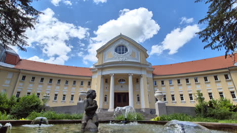 Ein-öffentliches-Badehaus-In-Bankya,-Bulgarien