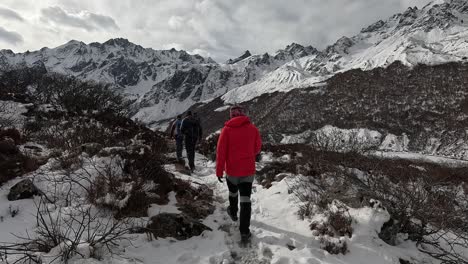 Following-hikers-crossing-glacial-moraine-plains