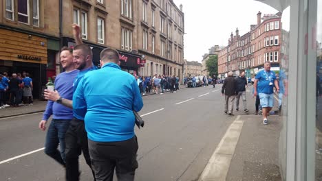 Rangers-fans-having-fun-before-the-Scottish-Cup-Final-against-Celtic