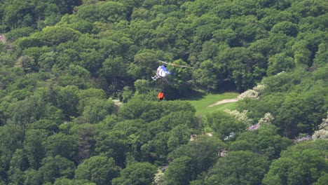 Helicóptero-Aéreo-De-Extinción-De-Incendios-En-Entrenamiento.