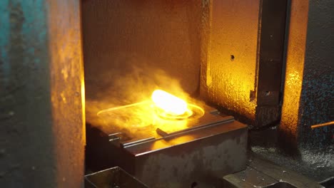 Metal-Forging-Processes,-Metal-Hammering-and-Pressing