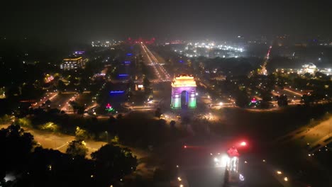 La-Puerta-De-La-India-Es-Un-Monumento-A-Los-Caídos-Ubicado-Cerca-Del-Camino-Kartavya-En-El-Borde-Oriental-Del-&quot;eje-Ceremonial&quot;-De-Nueva-Delhi.