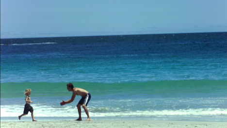 Man-catching-his-son-in-slow-motion