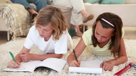 Siblings-doing-their-homework