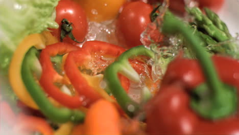 Sliced-peppers-dropping-in-super-slow-motion