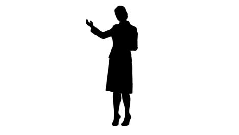 Silhouette-Einer-Frau,-Die-Eine-Virtuelle-Präsentation-Hält