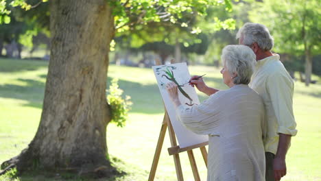 Pareja-Madura-Pintando-árboles