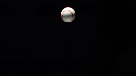 Baseball-ball-rotating-in-the-air-