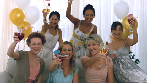 Women-toasting-with-cocktail