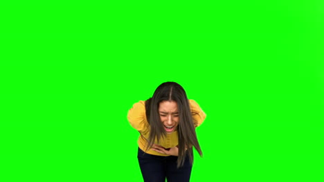 Frau-Mit-Bauchschmerzen-Auf-Greenscreen