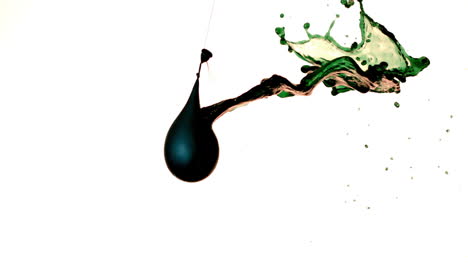 Balloon-pouring-green-liquid-from-hole