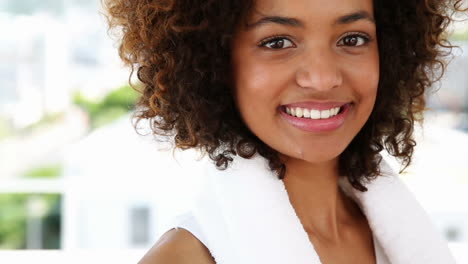 Fit-woman-smiling-at-camera