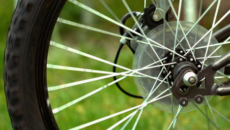 Spokes-of-wheel-of-bike-turning