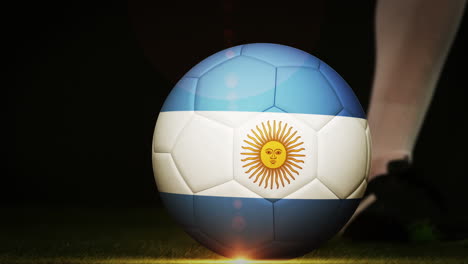 Jugador-De-Fútbol-Pateando-La-Pelota-De-La-Bandera-Argentina