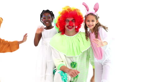 Cute-children-posing-with-funny-clown