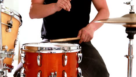 Drummer-playing-his-drum-kit