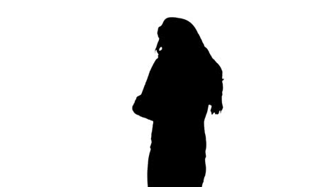 Silhouette-Einer-Zitternden-Frau