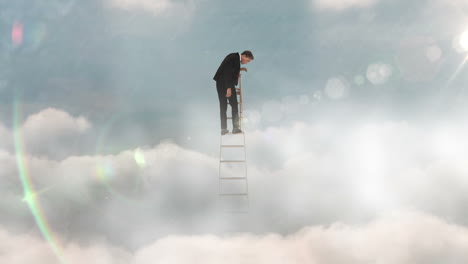 Hombre-De-Negocios-En-La-Escalera-Mirando-Hacia-Abajo-Sobre-Fondo-De-Cielo-Azul