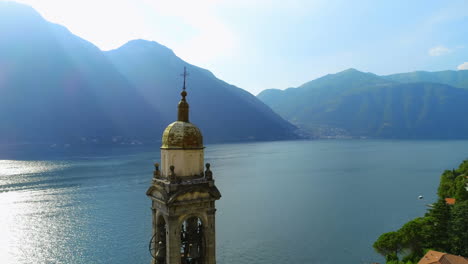 Campanario-Sobre-La-Costa-Del-Mar-4k