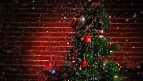 Blick-Auf-Einen-Geschmückten-Weihnachtsbaum