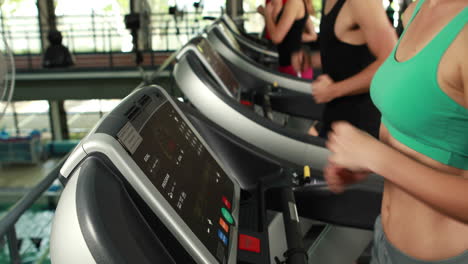 Fit-people-running-on-treadmill