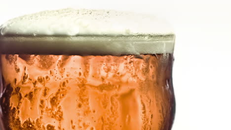 Pint-of-beer-in-super-slow-motion