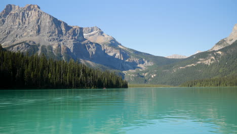 Beautiful-turquoise-river-on-a-sunny-day-4k